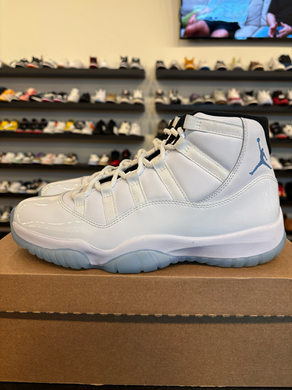 Jordan 11 Legend Blue 2024 Size 9.5 Pre-Owned