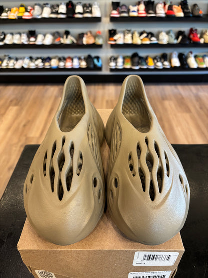 Yeezy Foam Rnnr Sand Size 8 Pre-Owned