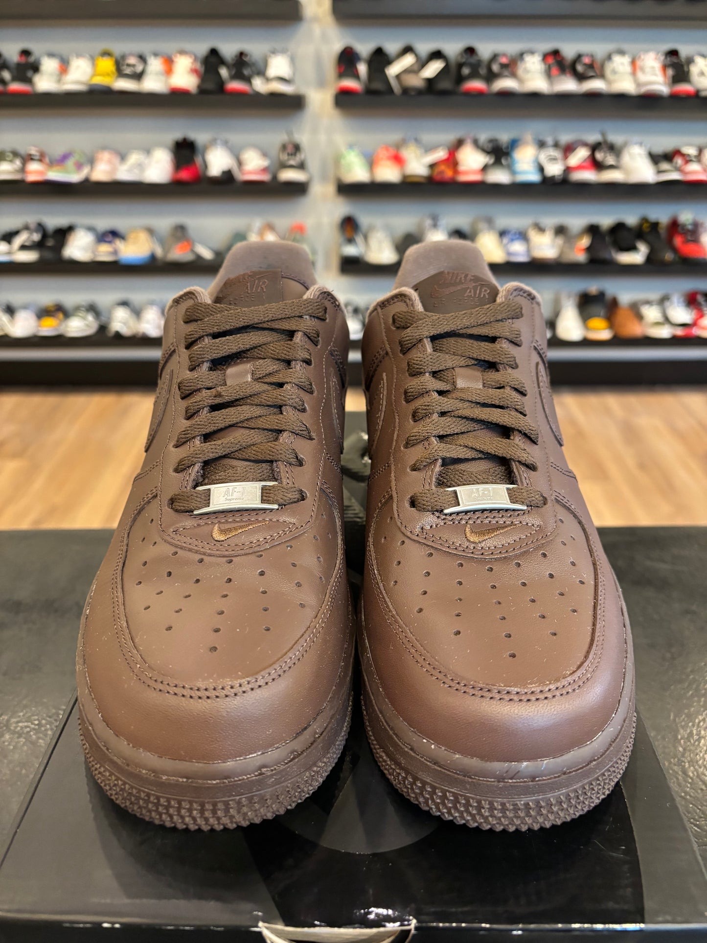 Nike Air Force 1 Low Supreme Brown Size 8.5 Pre-Owned