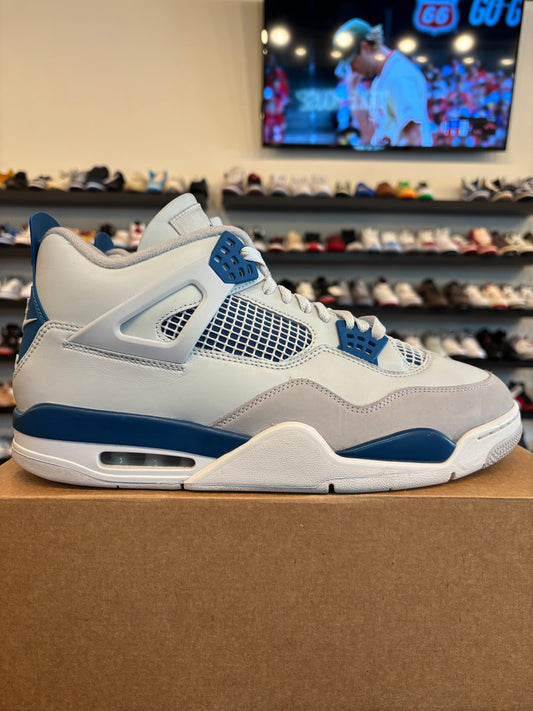 Jordan 4 Military Blue Size 13 Pre-Owned (No Box)