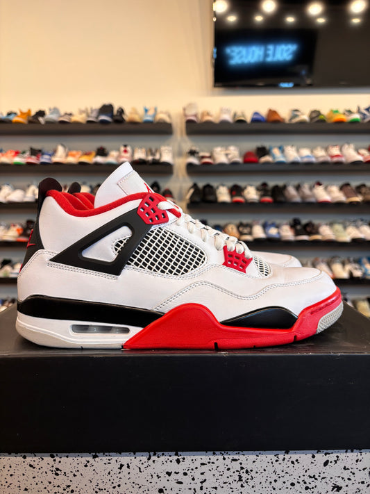 Jordan 4 Fire Red 2020 Size 11.5 Pre-Owned