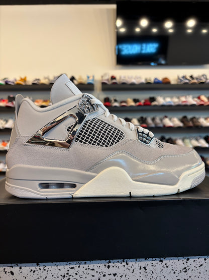 Jordan 4 Frozen Moment Size 10 (11.5W) Pre-Owned