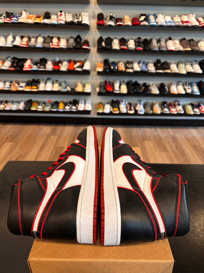 Jordan 1 Bloodline Size 8.5 Pre-Owned (No Box)