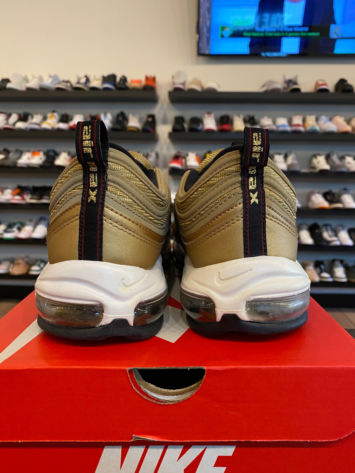 Nike Air Max 97 Metallic Gold 2017 Size 12 Brand New