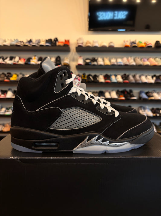 Jordan 5 Reimagined Black Metallic Size 9.5 Brand New