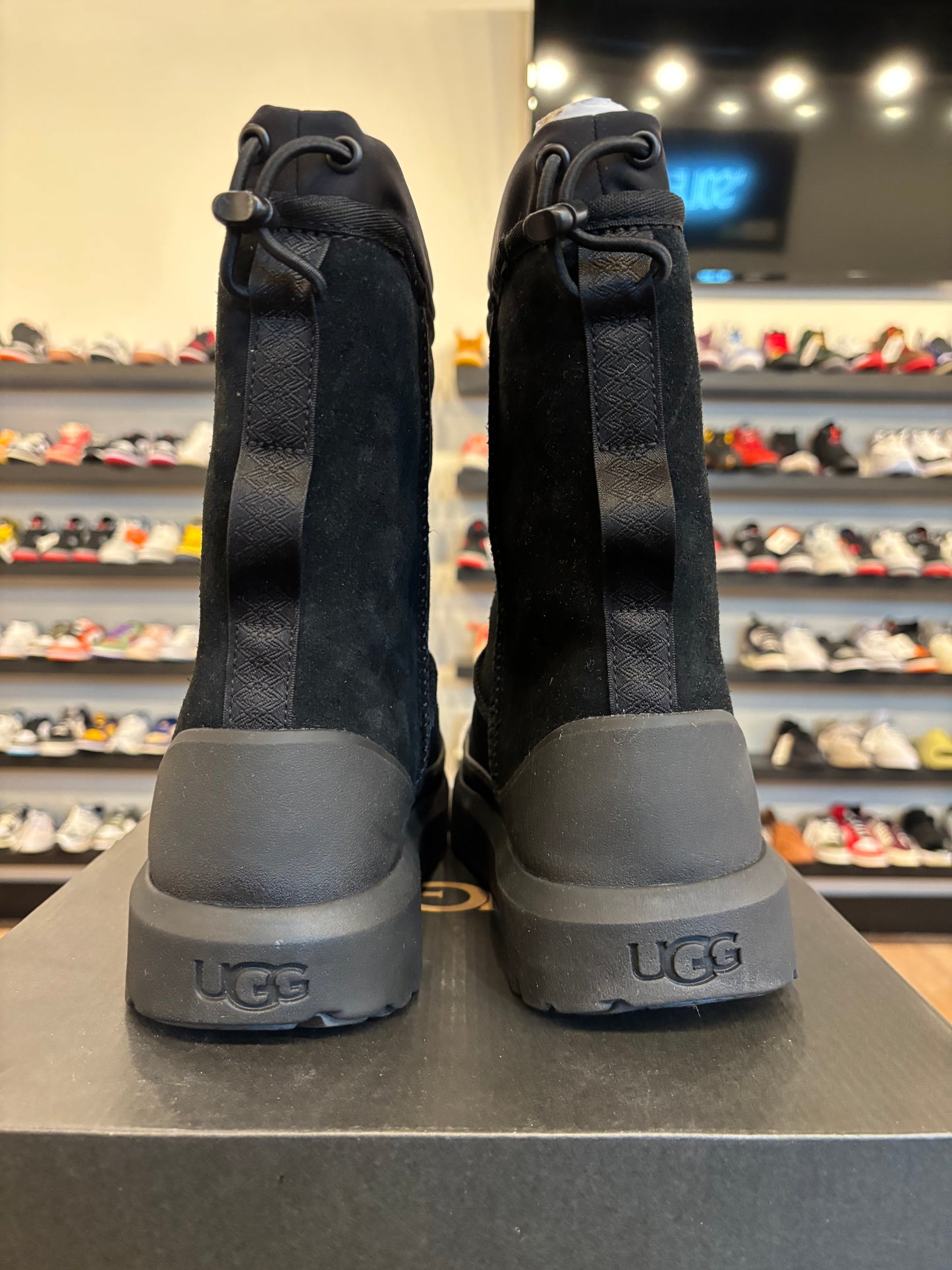 UGG Classic Short Weather Hybrid Boot Size 10 Brand New