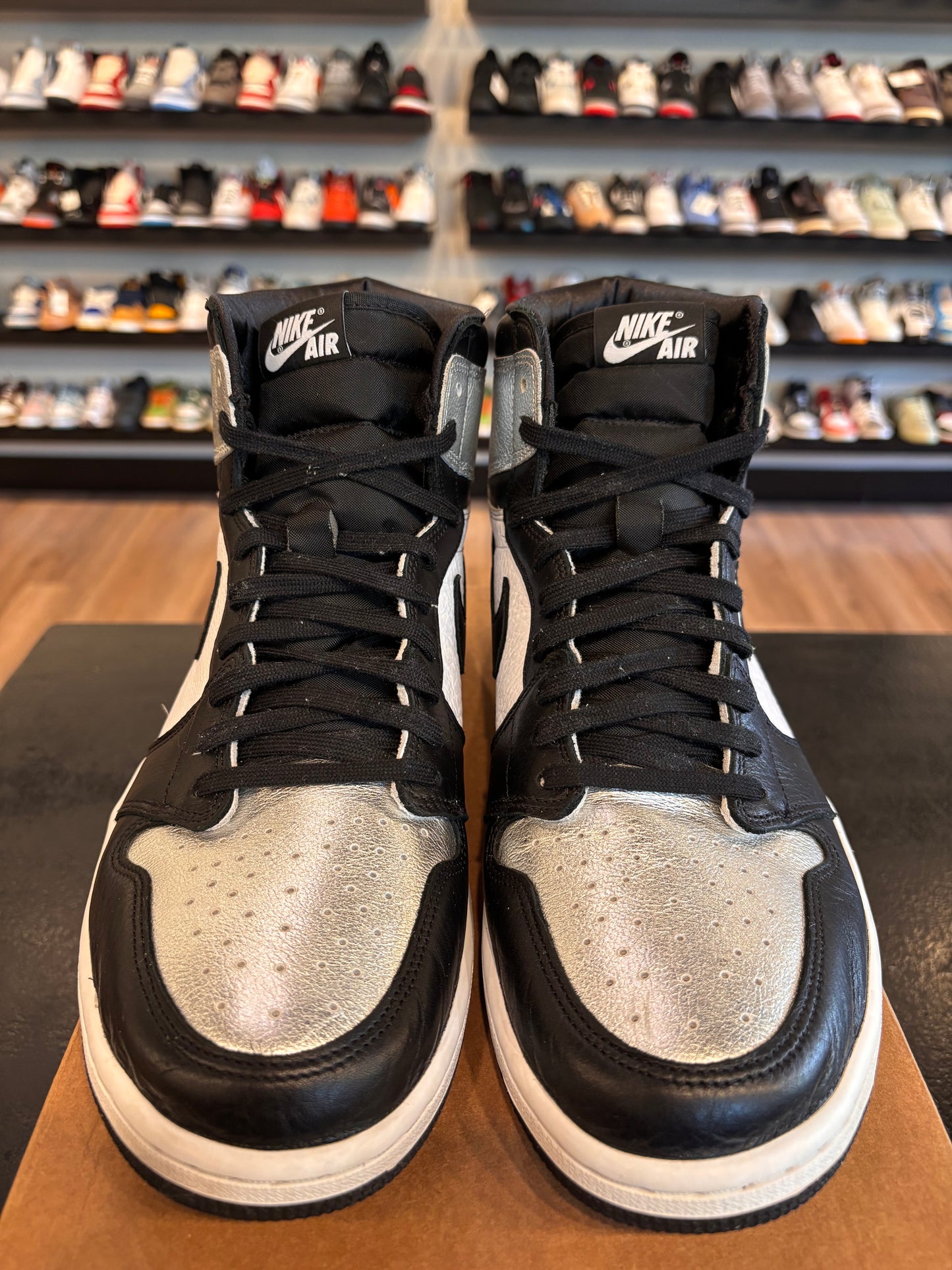 Jordan 1 Silver Toe Size 12 (13.5W) Pre-Owned (No Box)