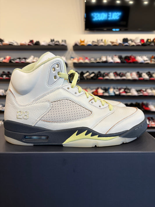 Jordan 5 Leminous Green Size 10 (11.5W) Pre-Owned