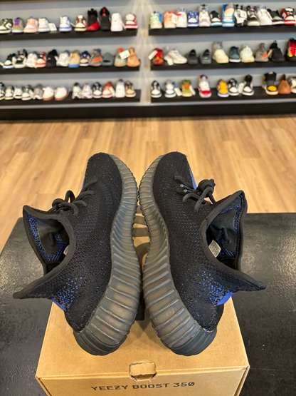 Yeezy 350 V2 Dazzling Blue Size 8.5 Pre-Owned