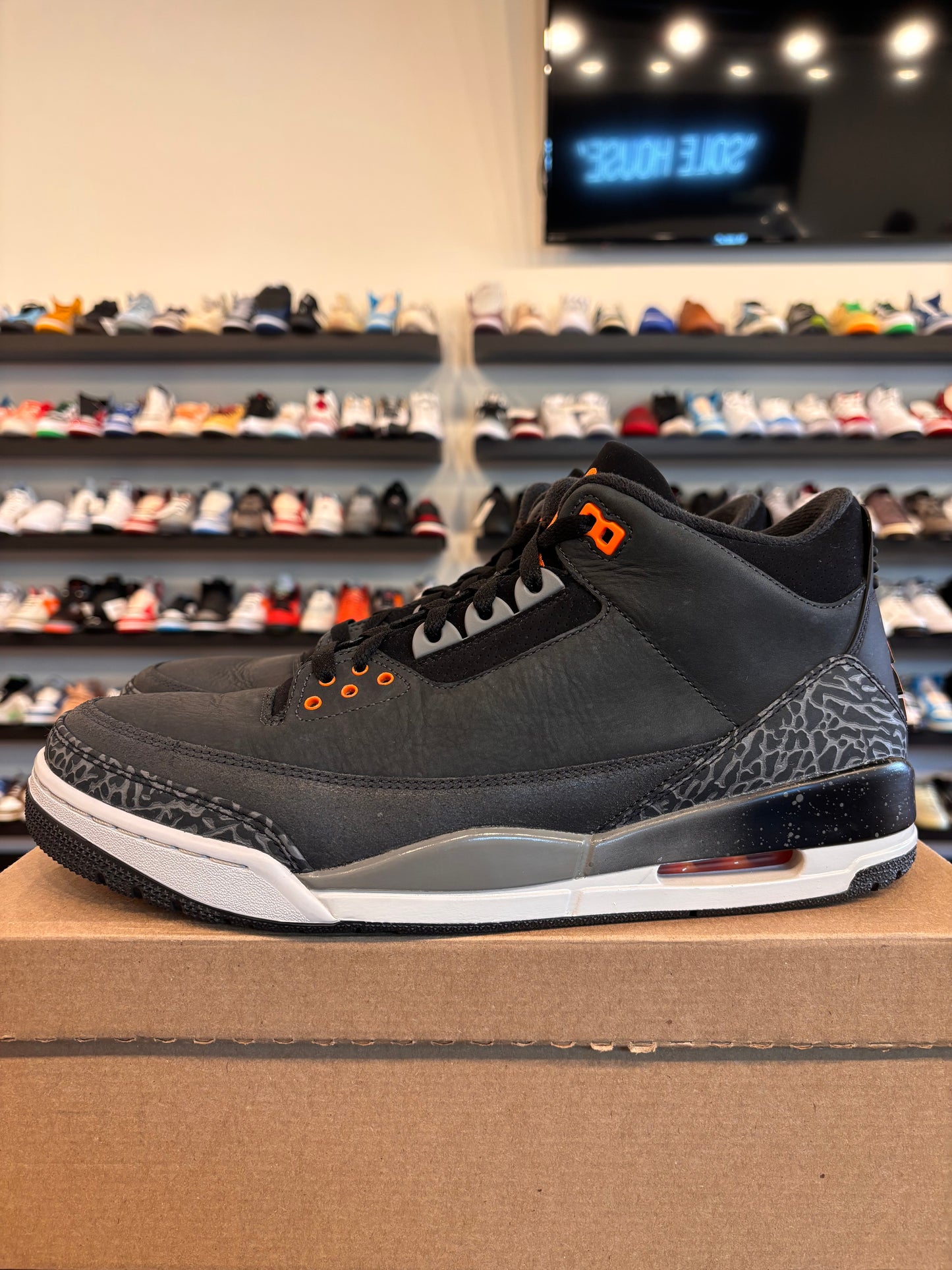 Jordan 3 Fear Size 13 Pre-Owned (No Box)