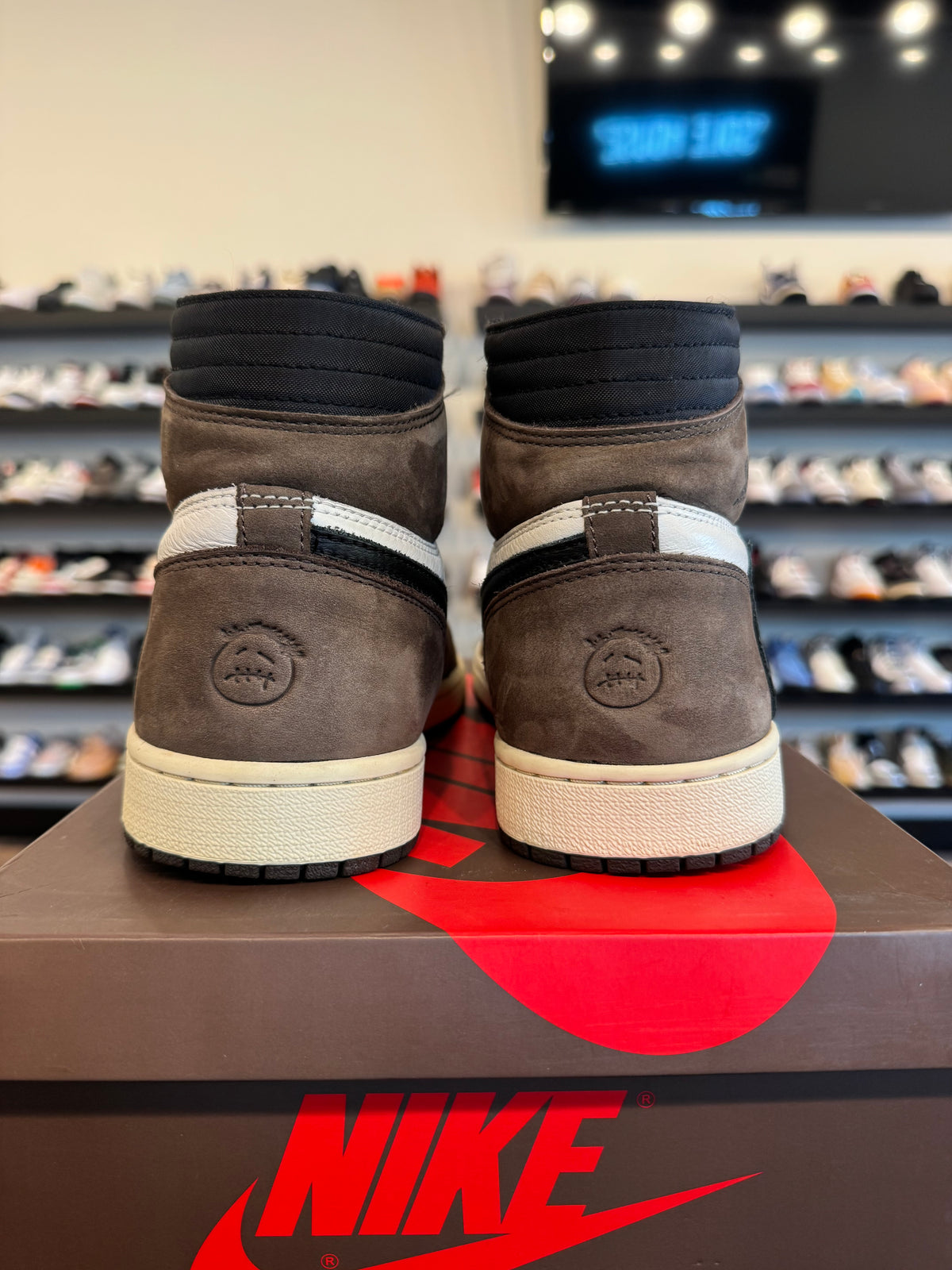 Jordan 1 High Travis Scott Mocha Size 10 Pre-Owned