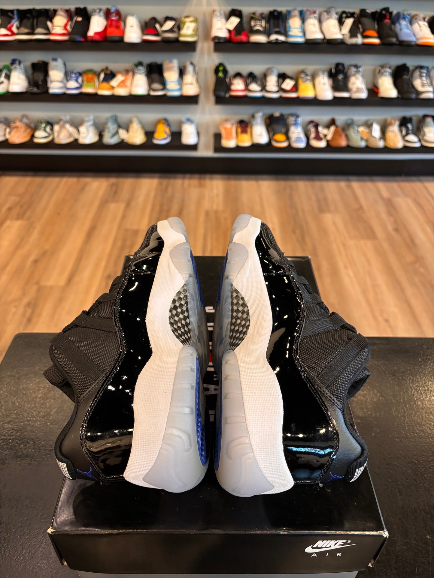 Jordan 11 Low Space Jam Size 9 Pre-Owned