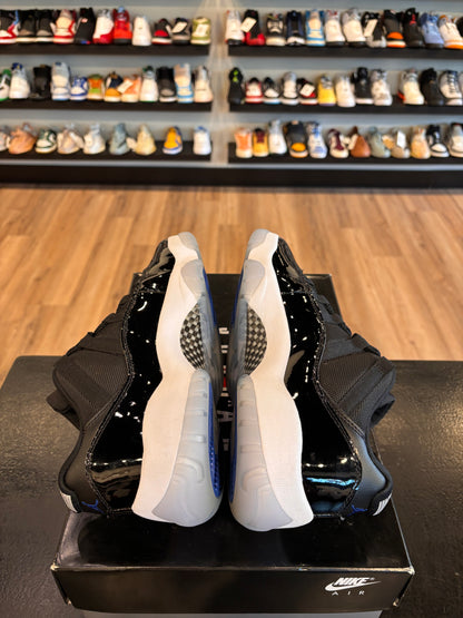 Jordan 11 Low Space Jam Size 9 Pre-Owned