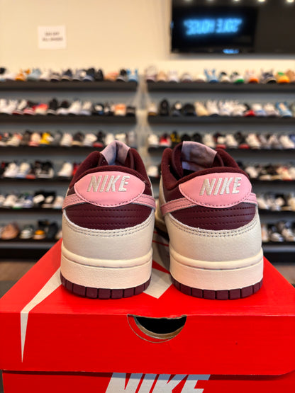 Nike Dunk Low Valentine's Day Size 10.5 Brand New