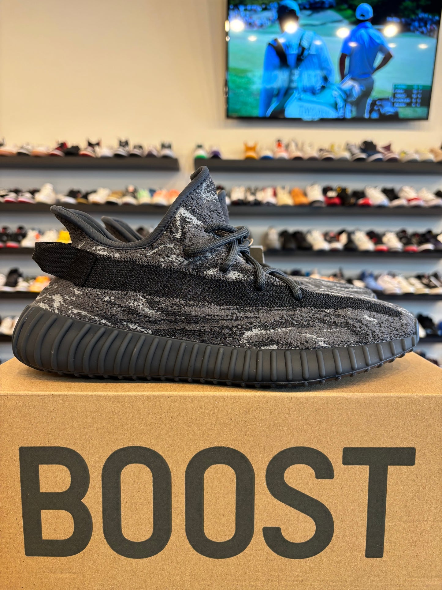 Yeezy 350 V2 MX Salt Size 9.5 Brand New