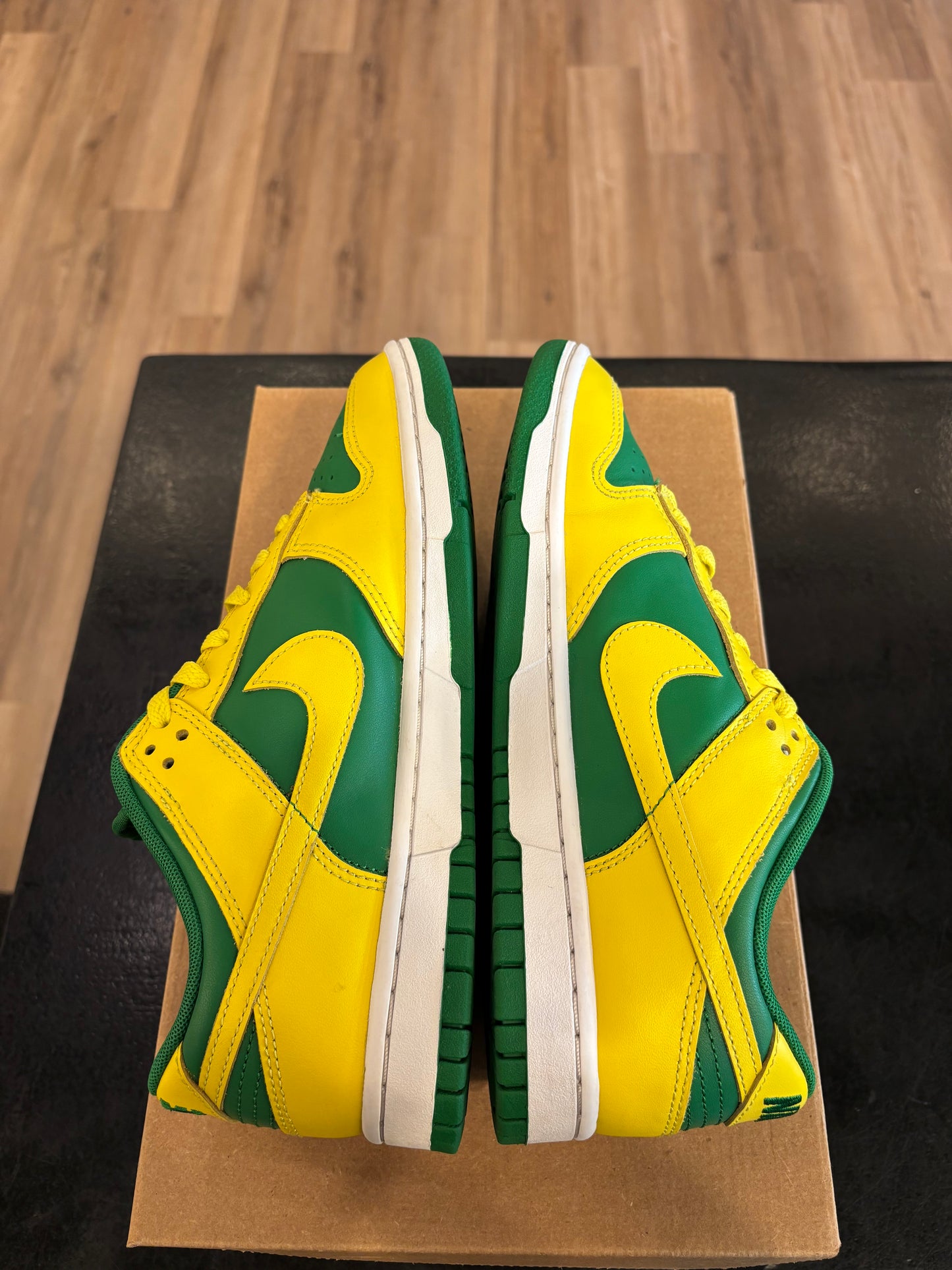 Nike Dunk Low Reverse Brazil Size 8 Pre-Owned (No Box)