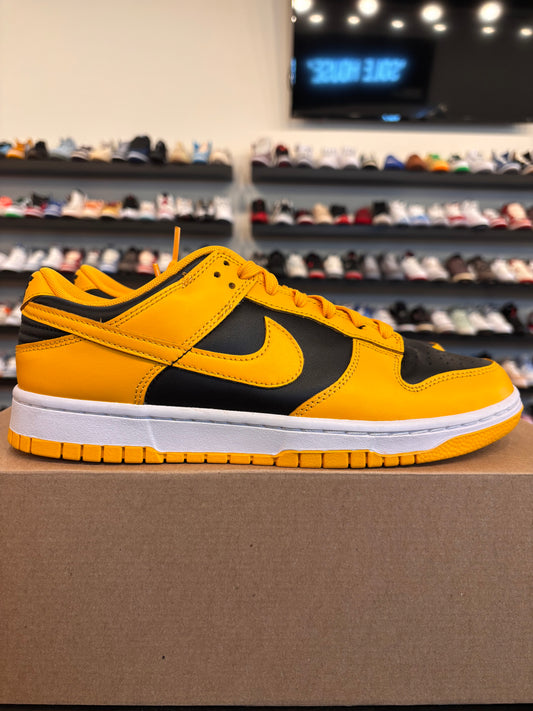 Nike Dunk Low Golden Rod Size 9 Pre-Owned (No Box)