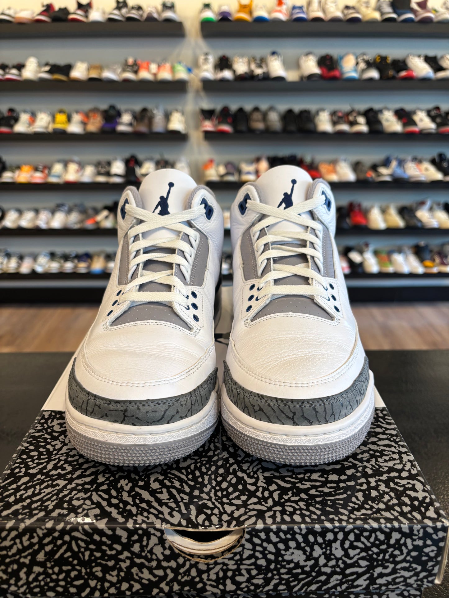 Jordan 3 Navy Size 10 Pre-Owned