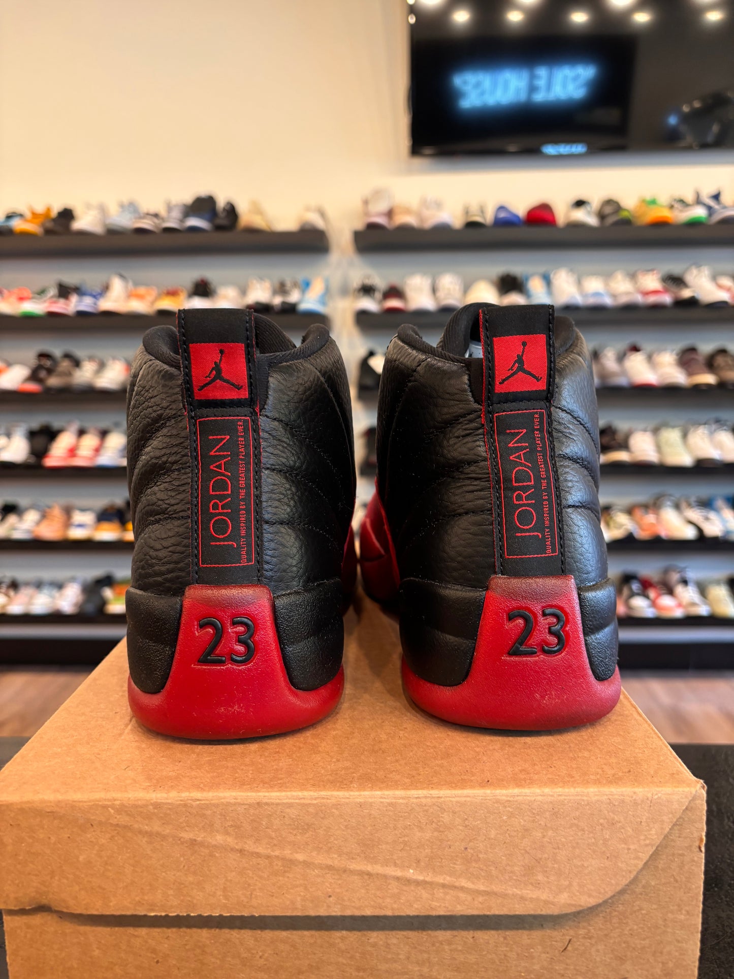 Jordan 12 Flu Game Size 9 Pre-Owned (No Box)