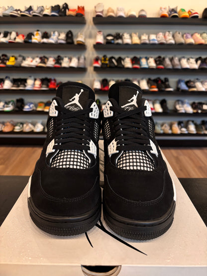 Jordan 4 White Thunder Size 9.5 Brand New