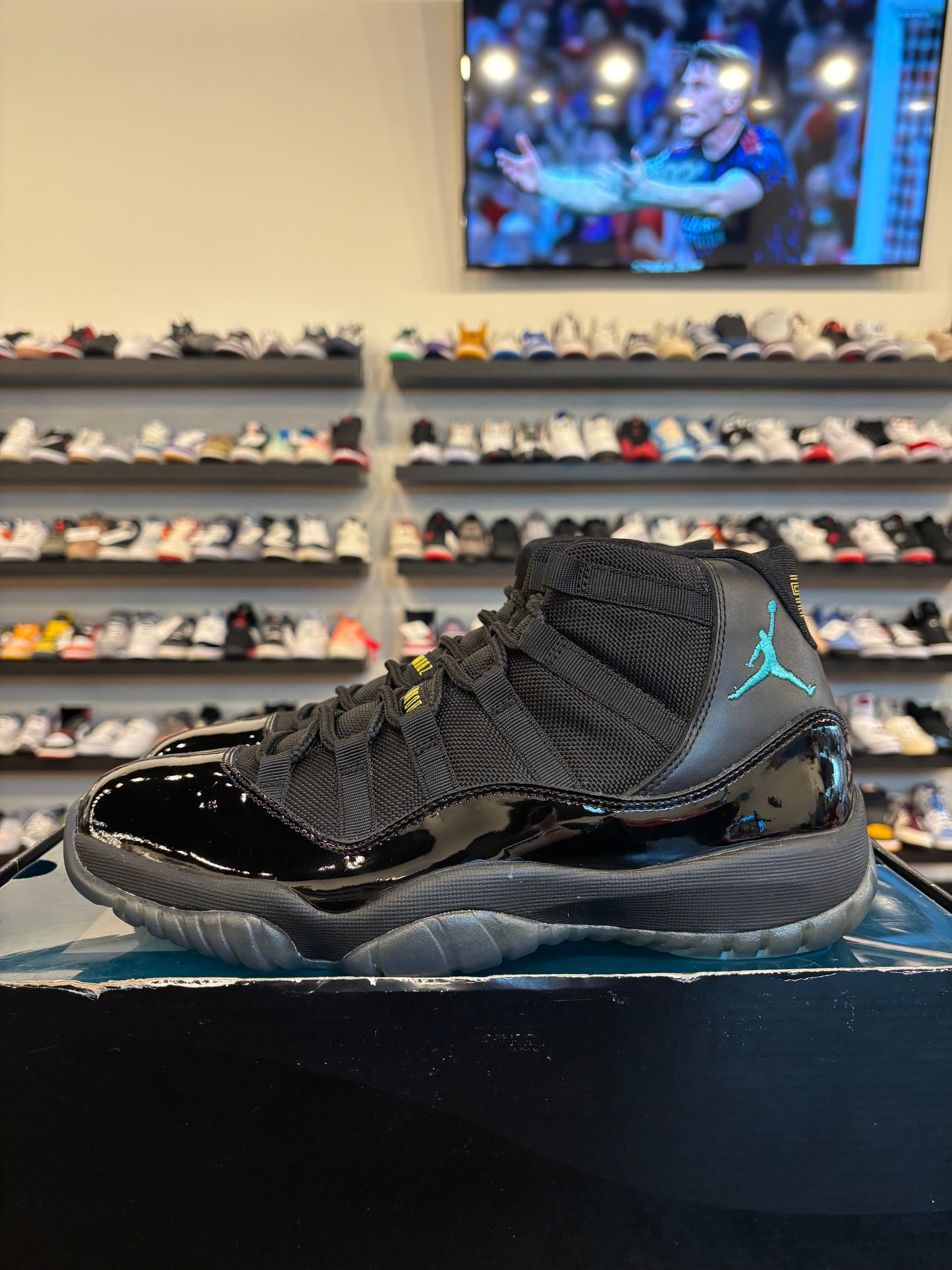 Jordan 11 Gamma 2013 Size 9.5 Brand New