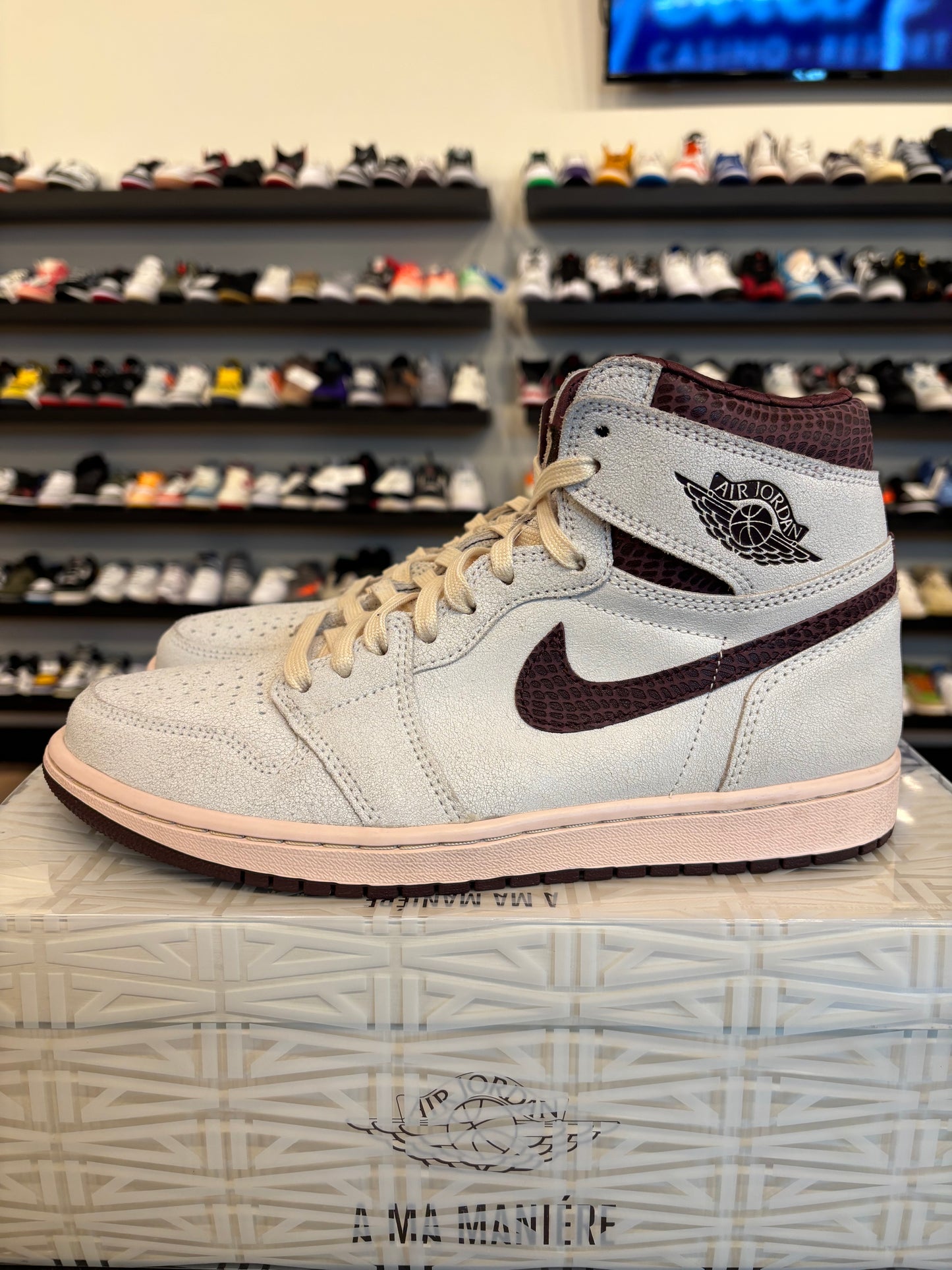 Jordan 1 A Ma Maniere Size 10 Pre-Owned