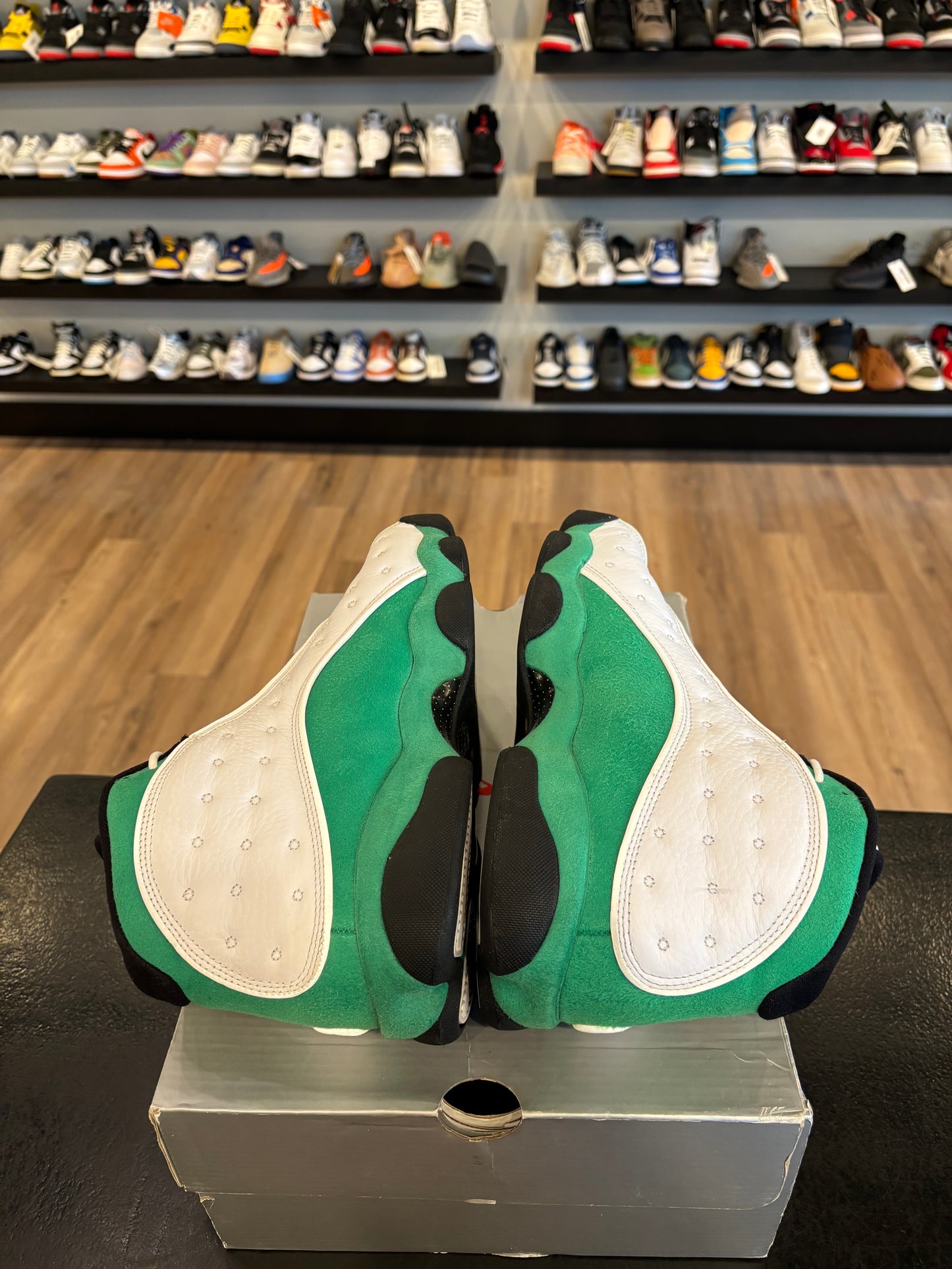 Jordan 13 Lucky Green Size 9.5 Pre-Owned