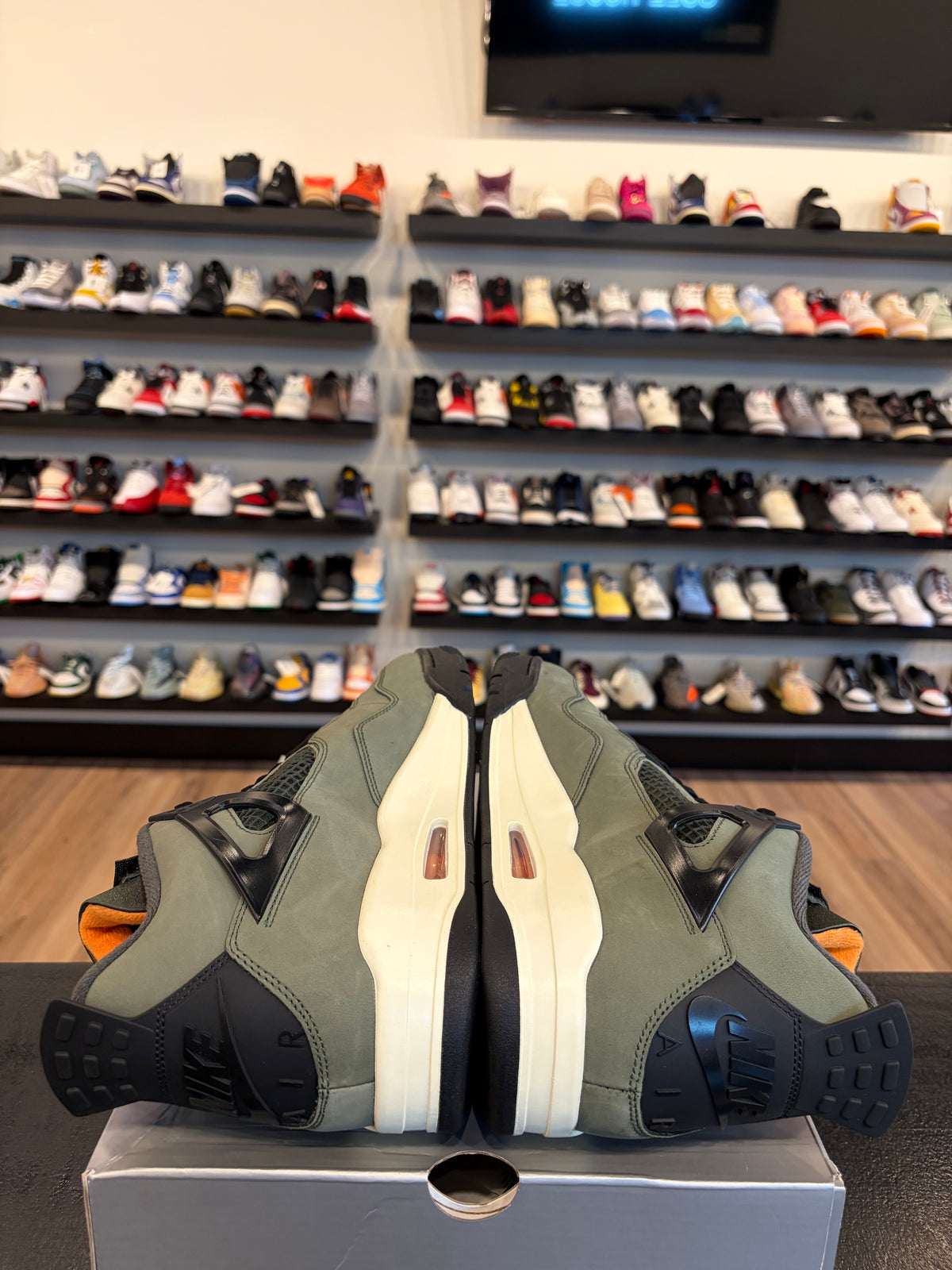 Jordan 4 Undefeated 2025 Size 13 Brand New