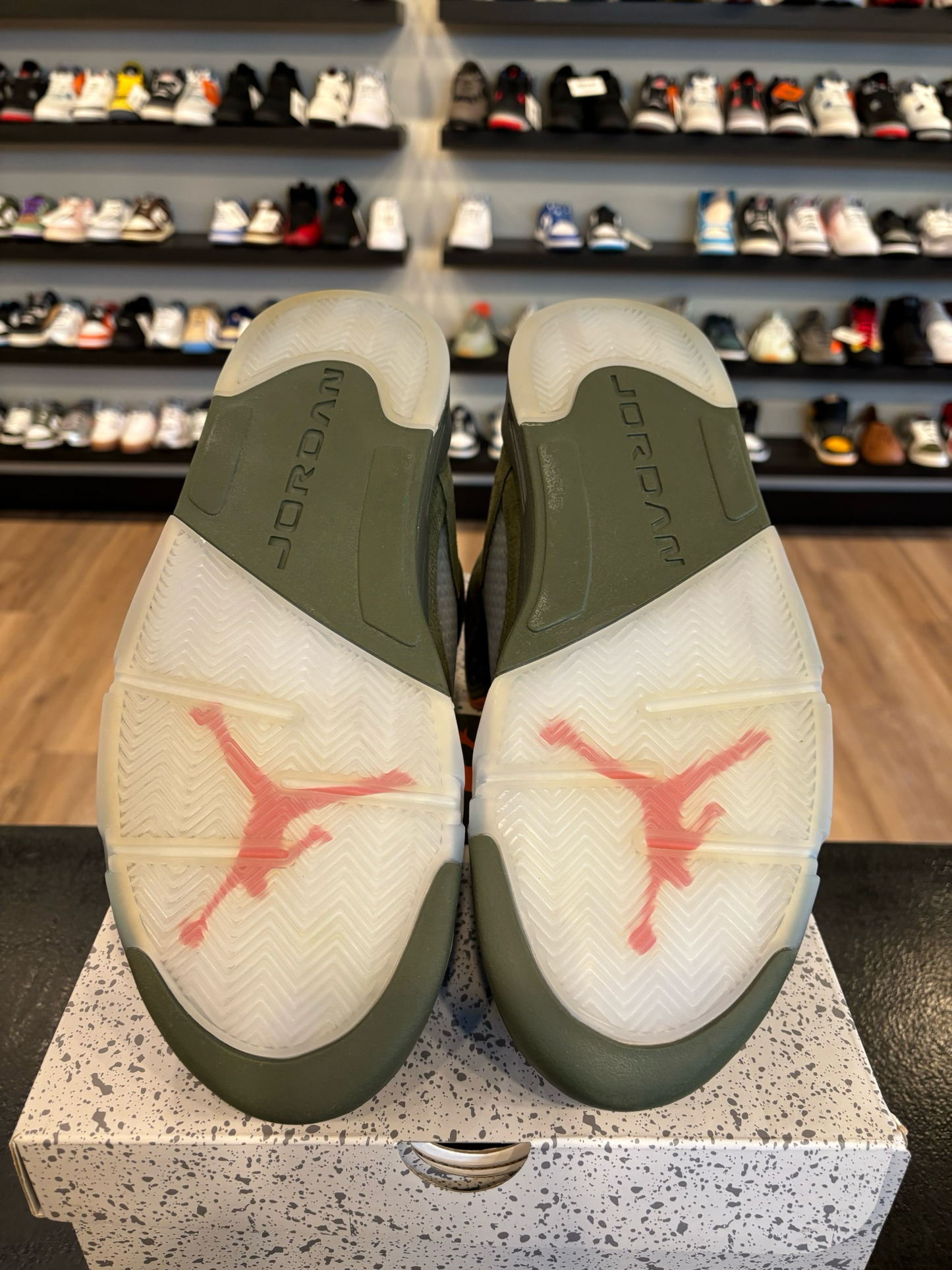 Jordan 5 Olive Size 12 Pre-Owned