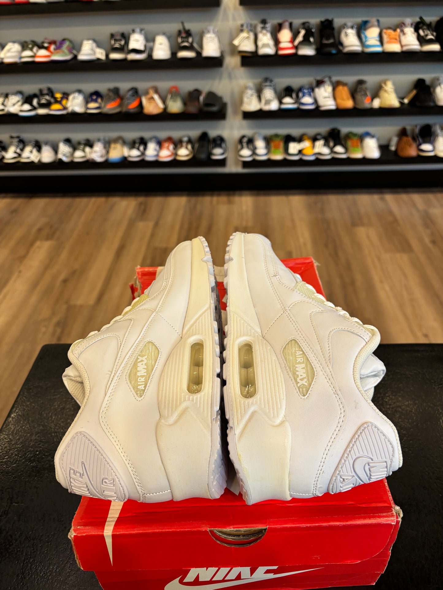 Nike Air Max 90 White Leather Size 9 Brand New