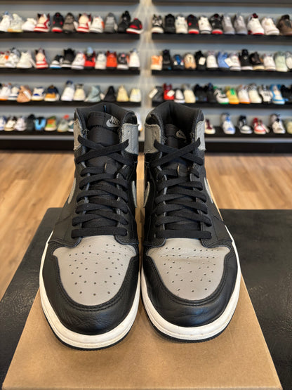 Jordan 1 Shadow 2018 Size 11 Pre-Owned (No Box)