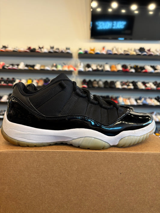 Jordan 11 Low Space Jam Size 9 Pre-Owned (No Box)