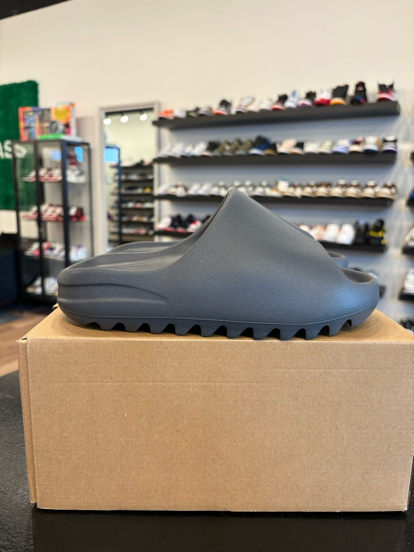 Yeezy Slide Slate Grey Size 4 (5.5W) Brand New