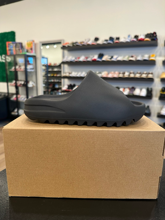 Yeezy Slide Onyx Size 4 (5.5W) Brand New