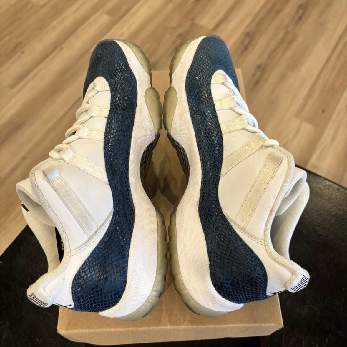 Jordan 11 Low Blue Snake Skin Size 10 Pre-Owned (No Box)