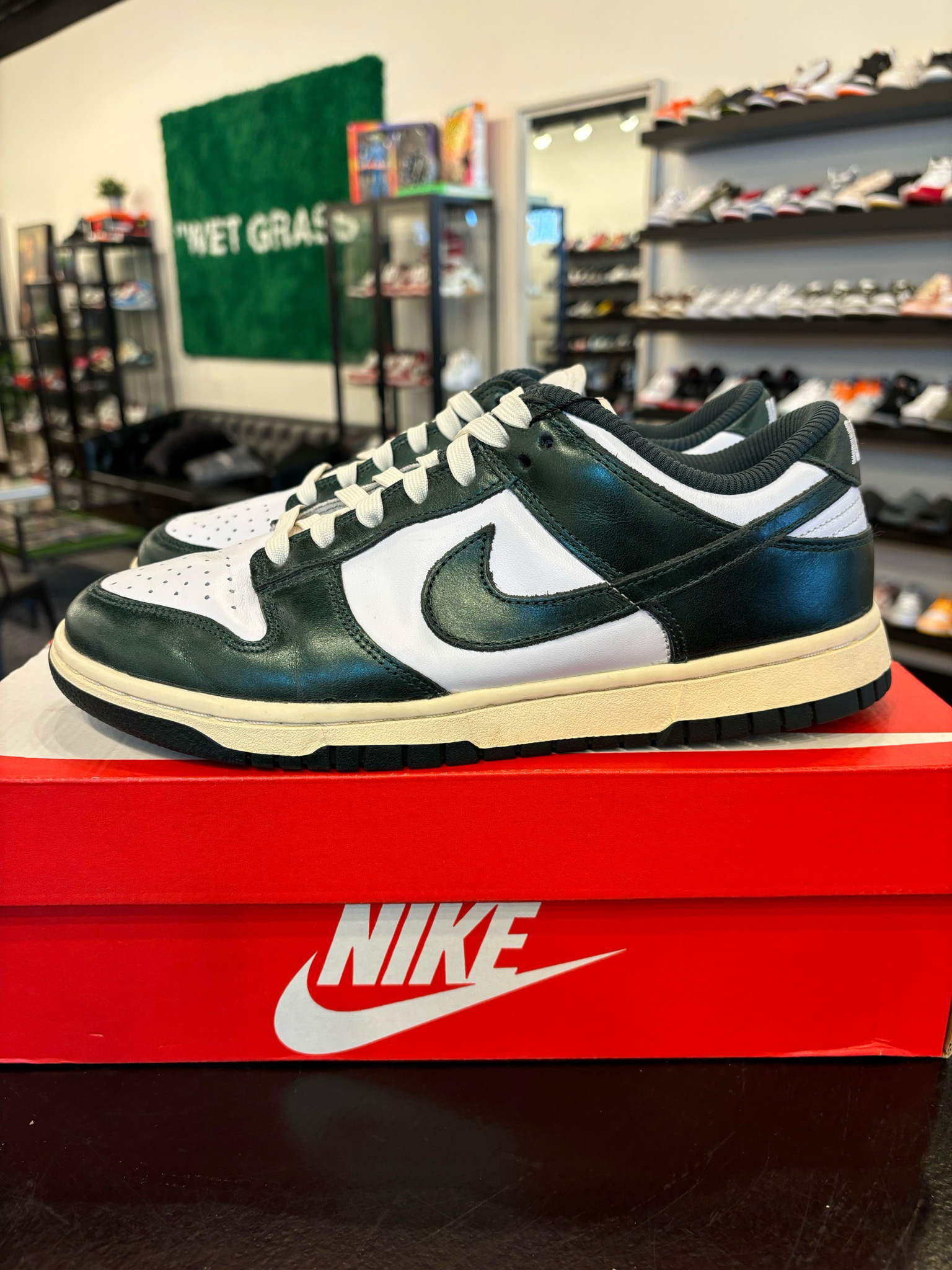 Nike Dunk Low Vintage Green Size 8 (9.5W) Pre-Owned