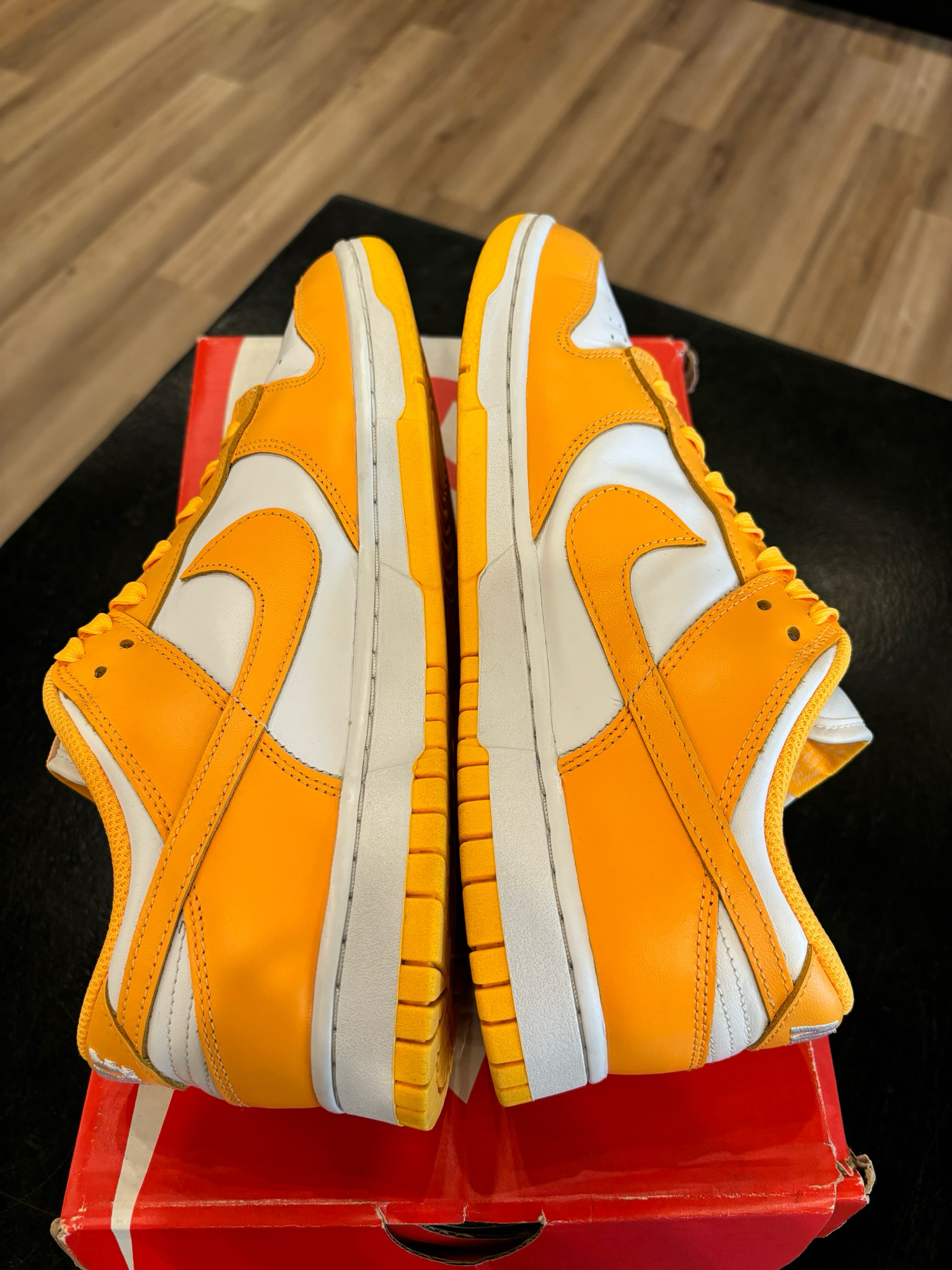 Nike Dunk Low Laser Orange Size 8.5 (10W) Pre-Owned