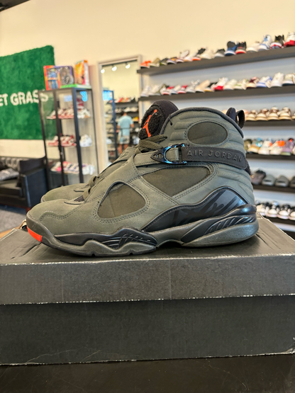 Jordan 8 Take Flight Size 9 Pre-Owned