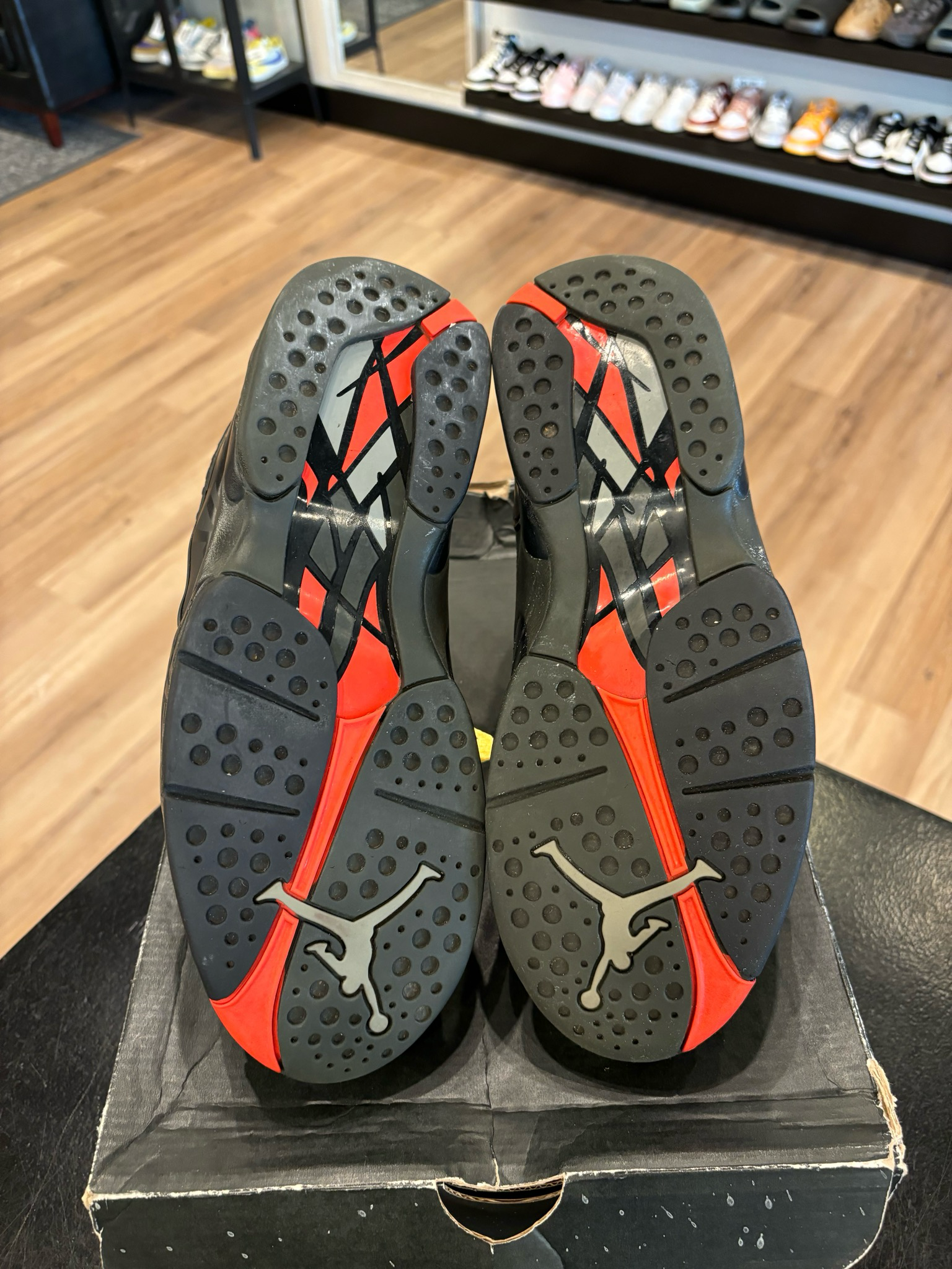 Jordan 8 Take Flight Size 9 Pre-Owned