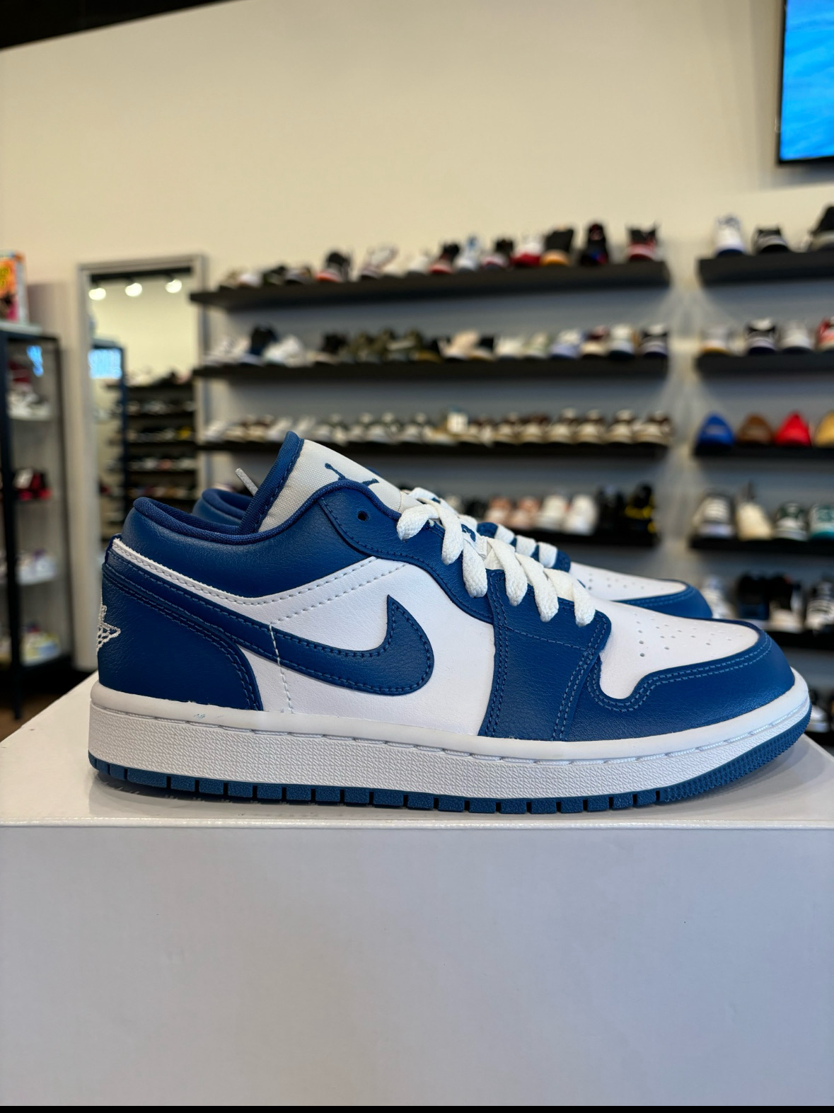 Jordan 1 Low Marina Blue Size 6Y (7.5W) Brand New