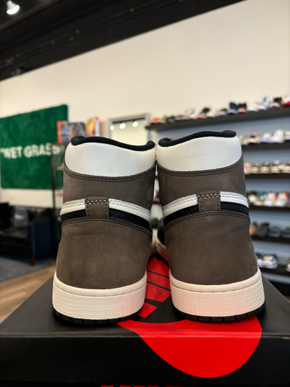 Jordan 1 Mocha Size 11.5 Pre-Owned (B)