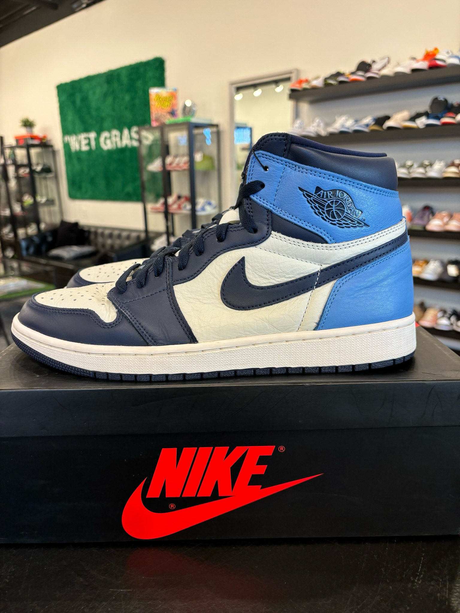 Jordan 1 Obsidian Size 12 Pre-Owned (C)