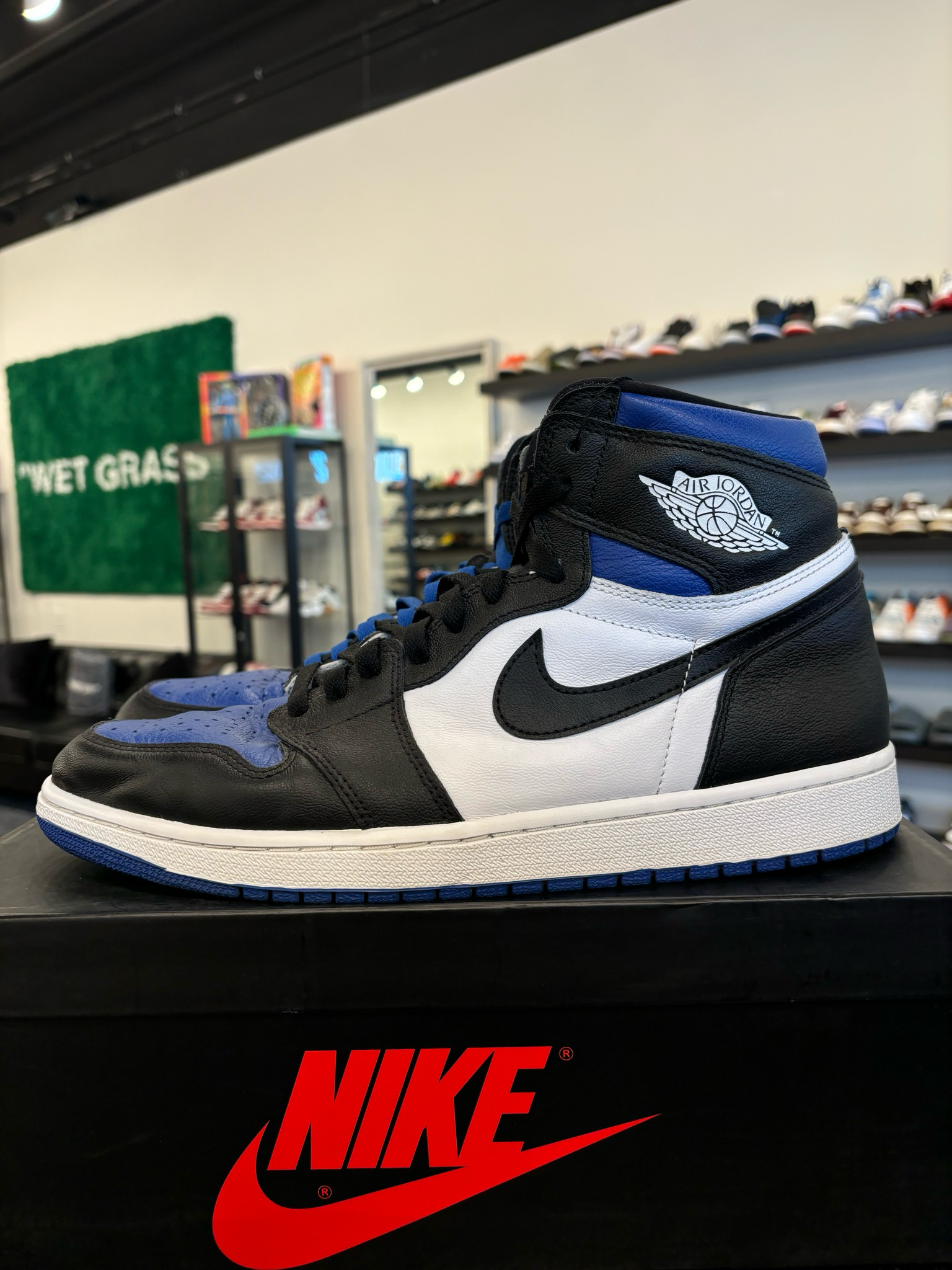 Jordan 1 Royal Toe Size 12 Pre-Owned (A)