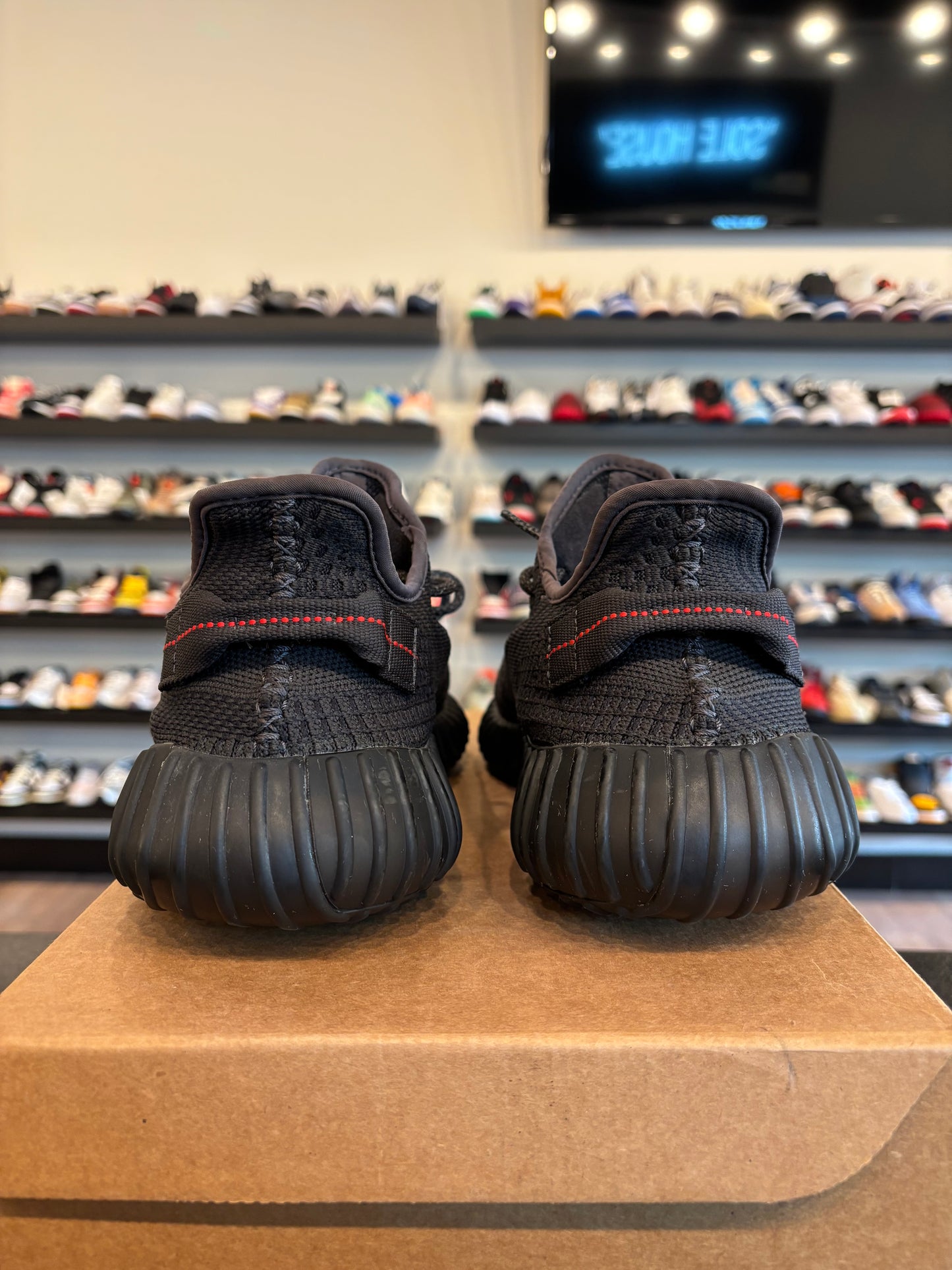 Yeezy 350 V2 Black Non Reflective Size 10 Pre-Owned (No Box)