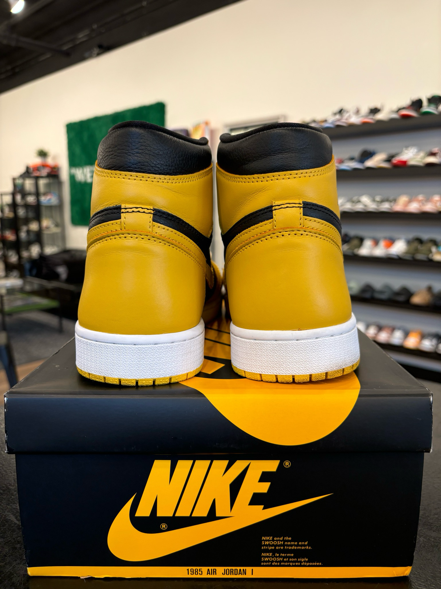 Jordan 1 Pollen Size 12 Pre-Owned