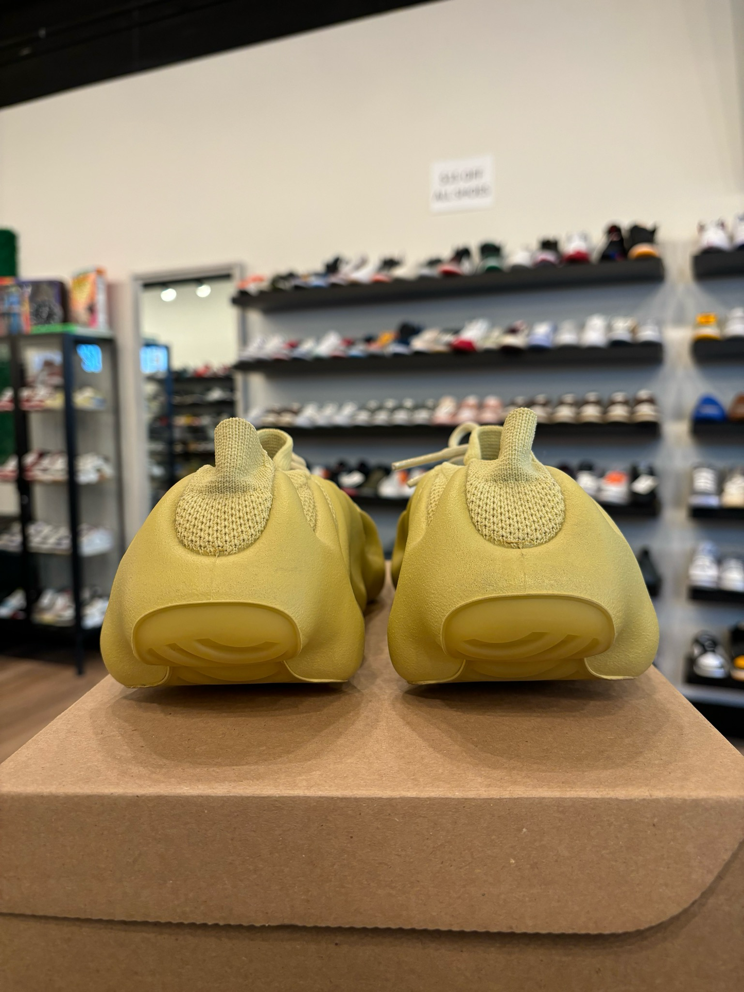 Yeezy 450 Sulfur Size 10 Pre-Owned (No Box)