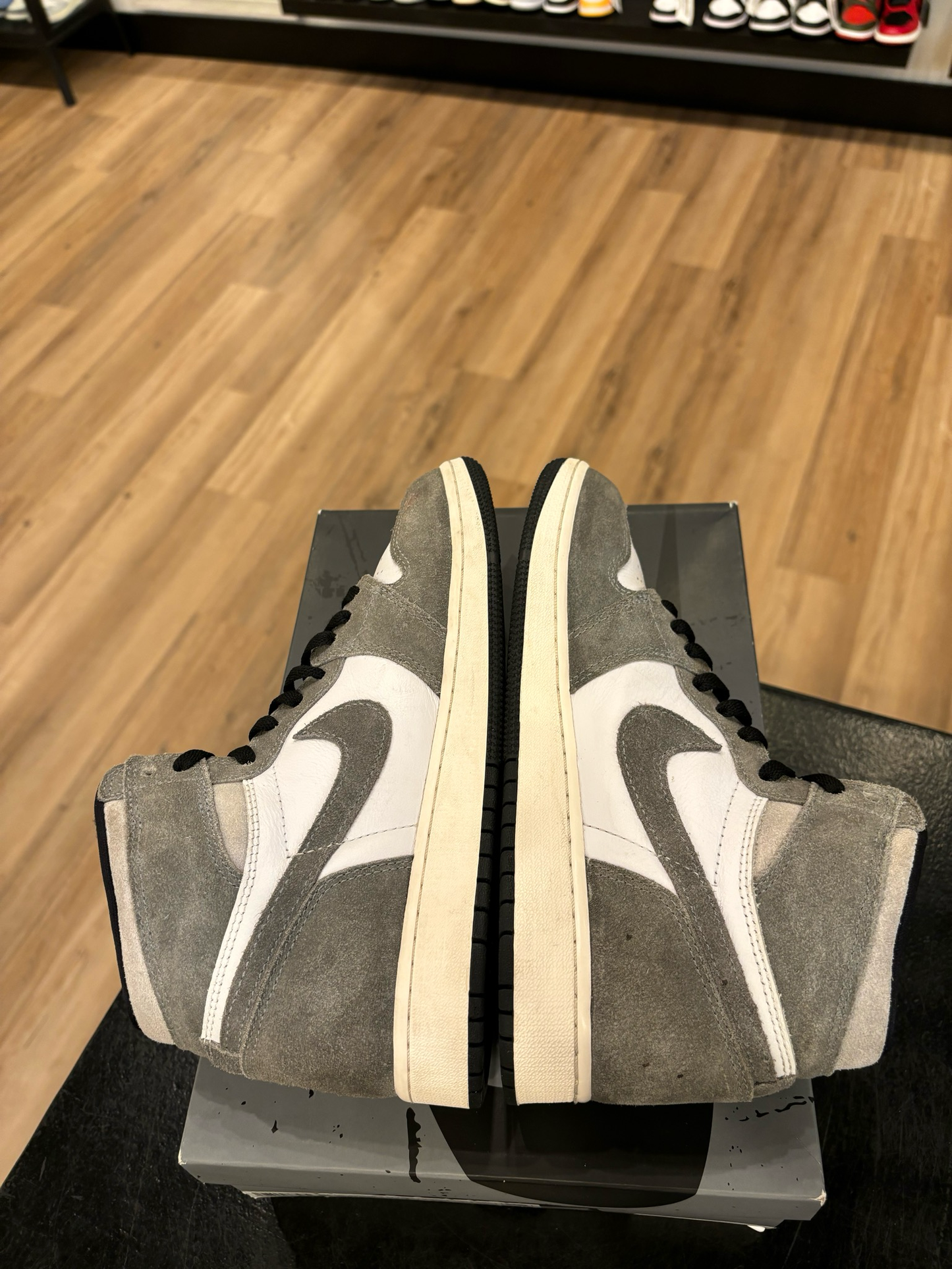 Jordan 1 Washed Black Size 7Y (8.5W) Pre-Owned