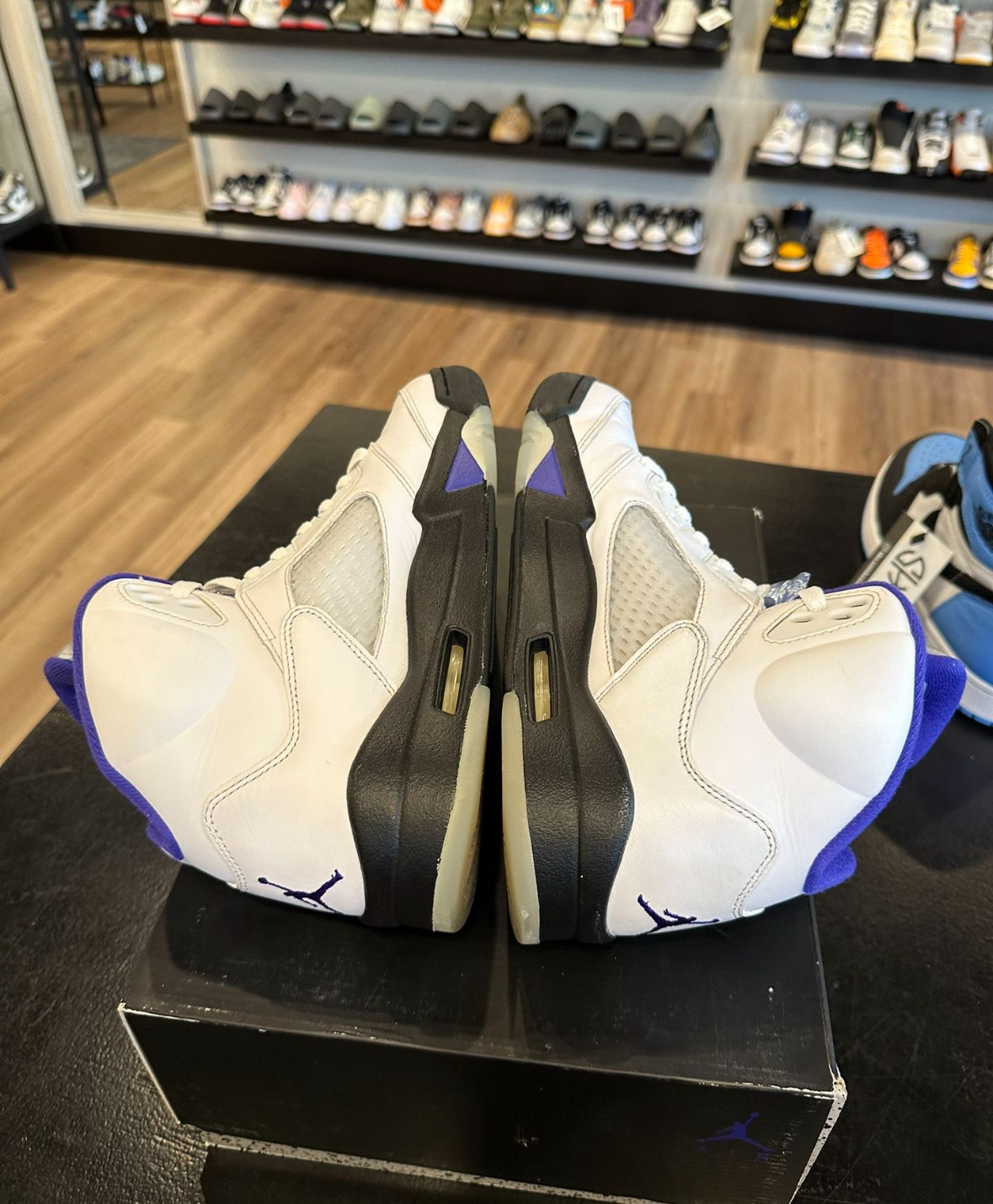 Jordan 5 Dark Concord Size 10 Pre-Owned