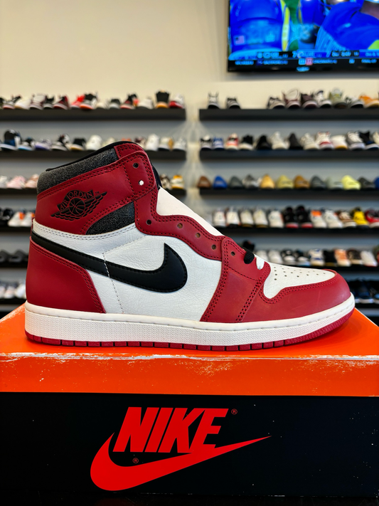 Jordan 1 Lost and Found Size 11 Brand New (A)