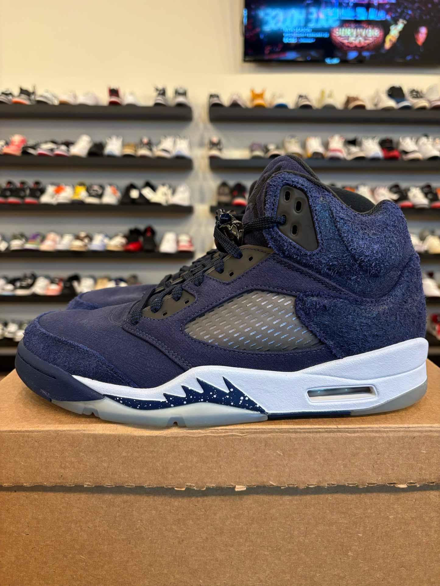 Jordan 5 Georgetown Size 9.5 Pre-Owned (No Box)